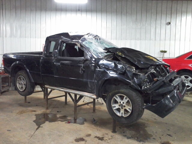 How to remove ford ranger hubcaps